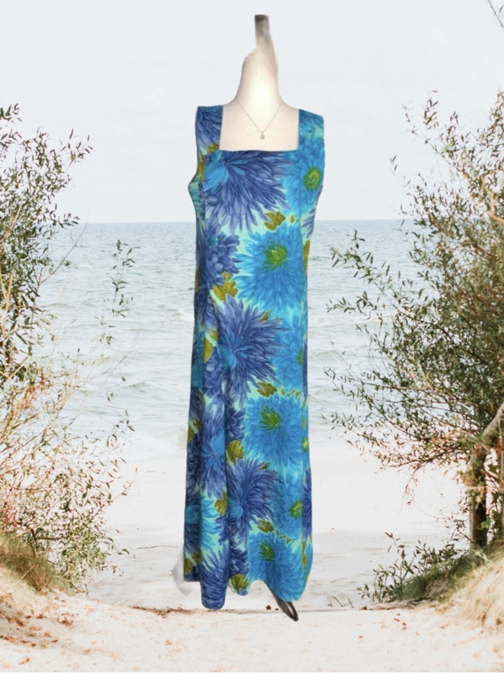 Malihini Designers Collection ~ Medium ~ Vintage ~ Hawaii ~ Blue/ Purple ~ Dress